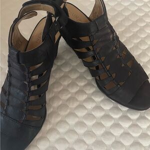 Naturalizer Black Strappy Heels-Size 10